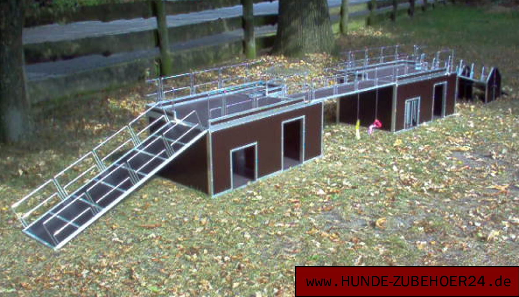 Welpentraining Welpenspielzeug Hundesport
2 Funny Place verbunden durch eine Brücke.
Agility