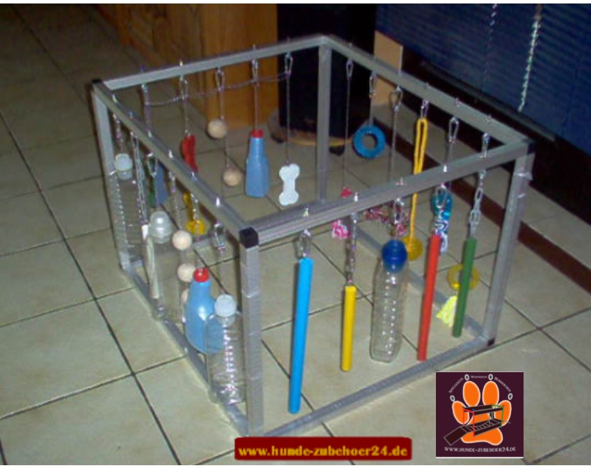 Welpenspiel; Welpenspielzeug; Welpenspielgerät; Spielewürfel ohne Wackelbrett mit Spielzeug